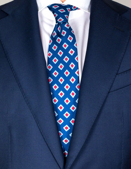 Kiton Krawatte in saphirblau mit hellblau-rot-weißem Muster